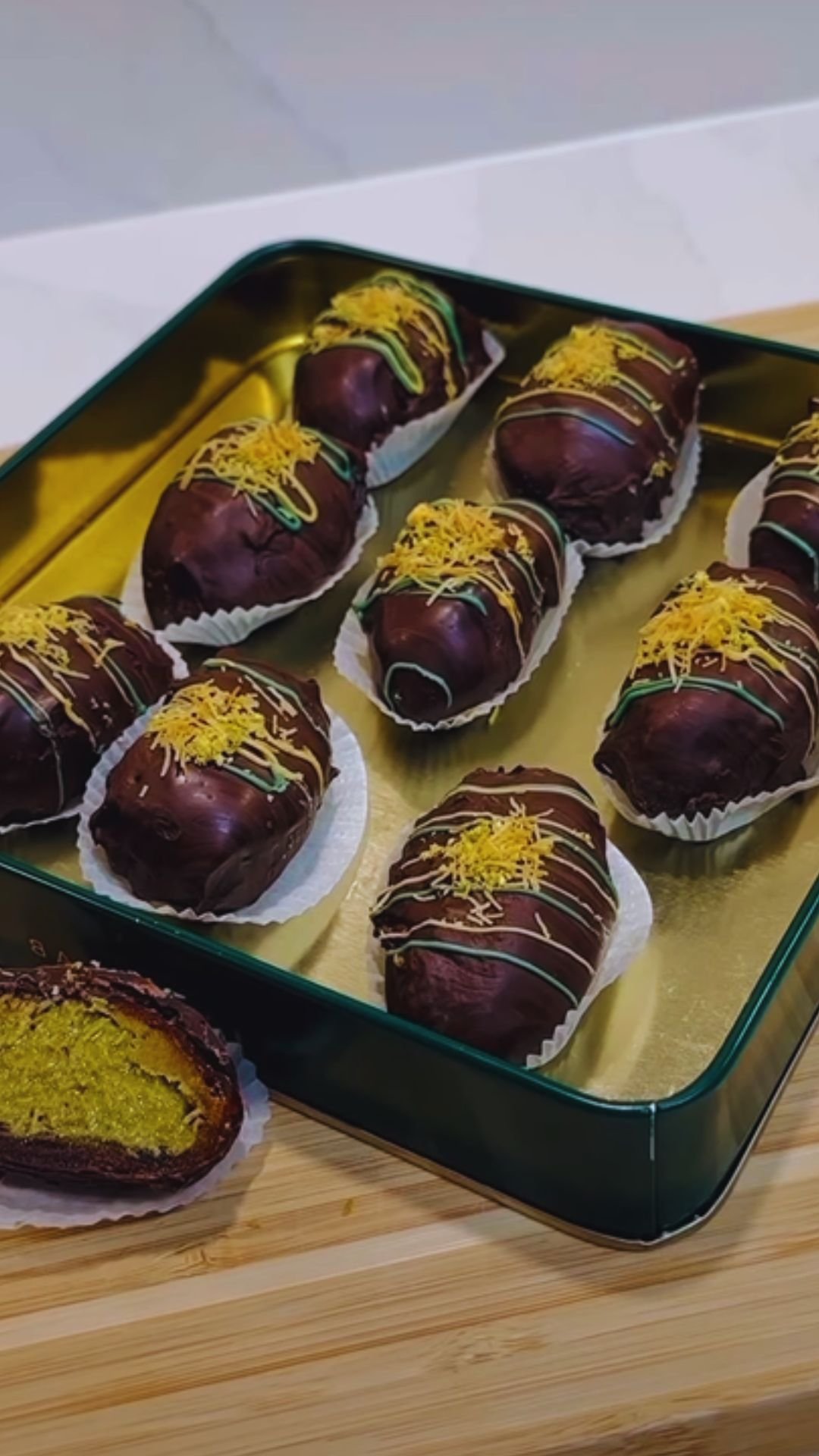Dubai Chocolate Balls with Pistachio Kunefe Filling: Where Middle Eastern Tradition Meets Modern Confectionery